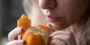 covid-loss-of-smell-mc-main-211011