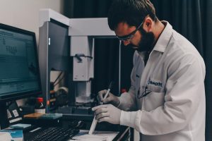 Sanofi compra Blueprint