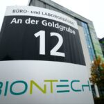 BioNTech cierra plantas en Alemania y Singapur, recorta hasta 1.860 empleos y lanza recompra de U$S 1.000 millones