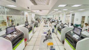Qualium Lab de la Federación Bioquímica de la Provincia de Buenos Aires con el soporte de Empresa de Salud EMSA