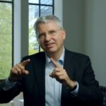 Roche cuestiona la política de EE.UU.: Severin Schwan comparó los aranceles con “chantaje frío y calculado”
