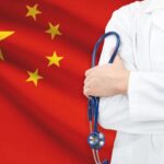 A estudiar chino: farmacéuticas de China enfrentan escasez de talento global para su expansión internacional