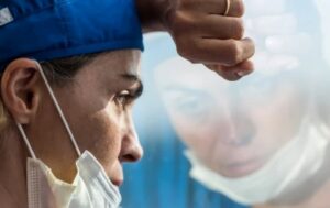 medicos salud mental burnout stress