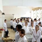 OMS advierte una brecha global de 11,1 millones de trabajadores de salud hacia 2030